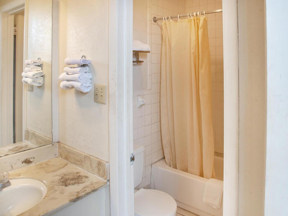 Rest Inn - Extended Stay, I-40 Airport, Wedding & Event Center Amarillo Luaran gambar