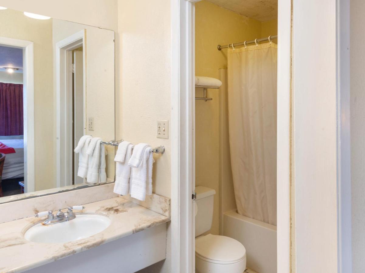 Rest Inn - Extended Stay, I-40 Airport, Wedding & Event Center Amarillo Luaran gambar
