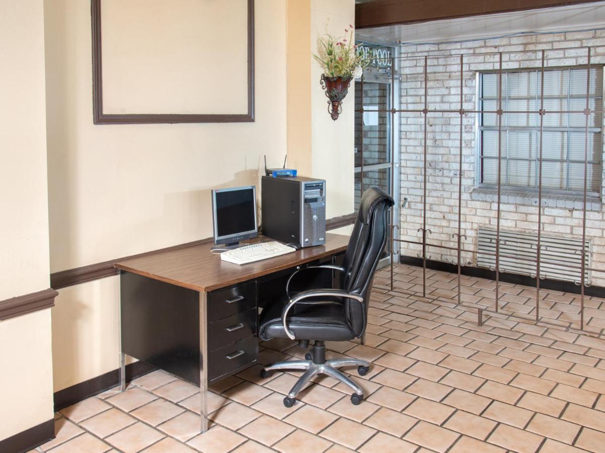 Rest Inn - Extended Stay, I-40 Airport, Wedding & Event Center Amarillo Luaran gambar